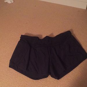 Lulu lemon black Run Times Short